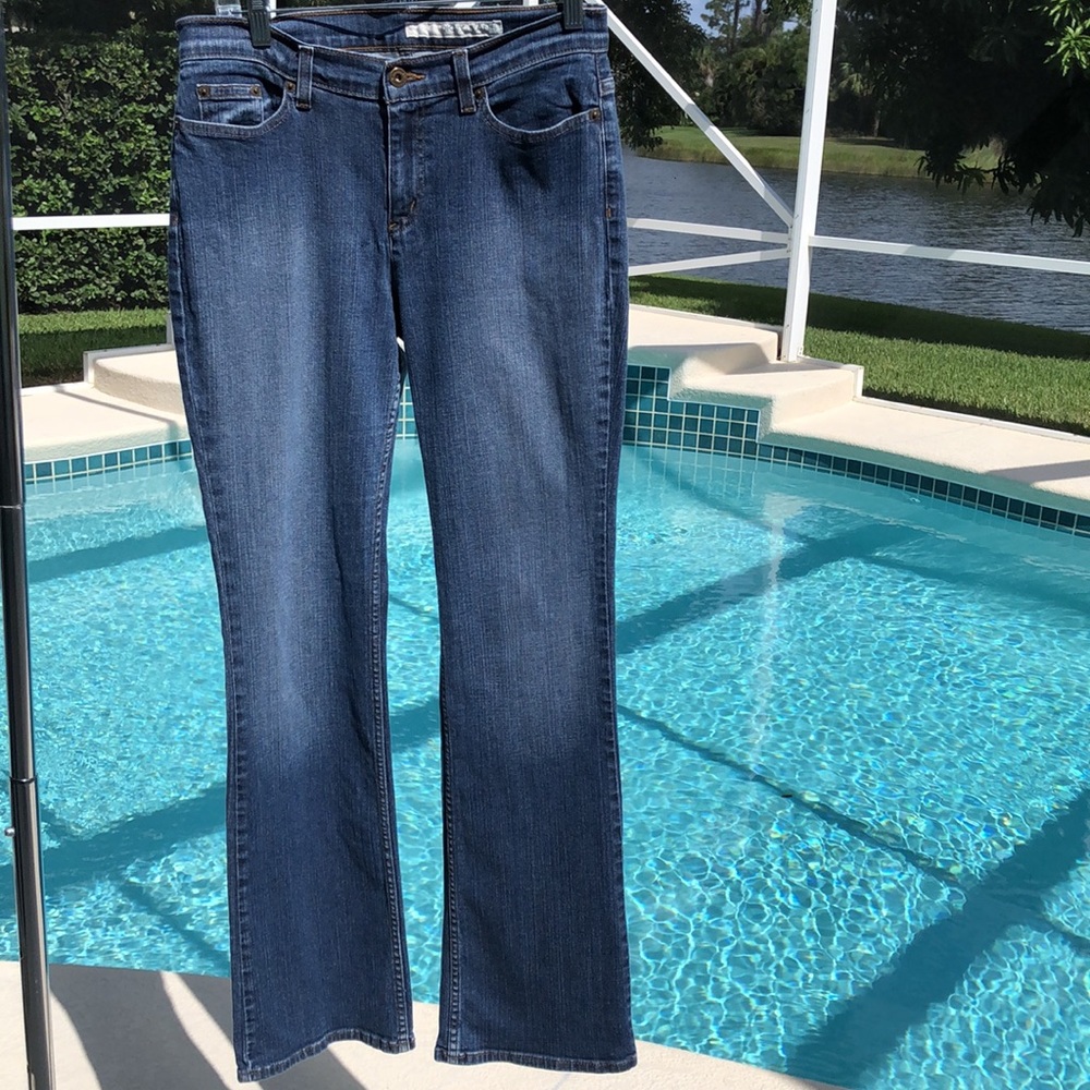 DKny Womens Jeans size 6r